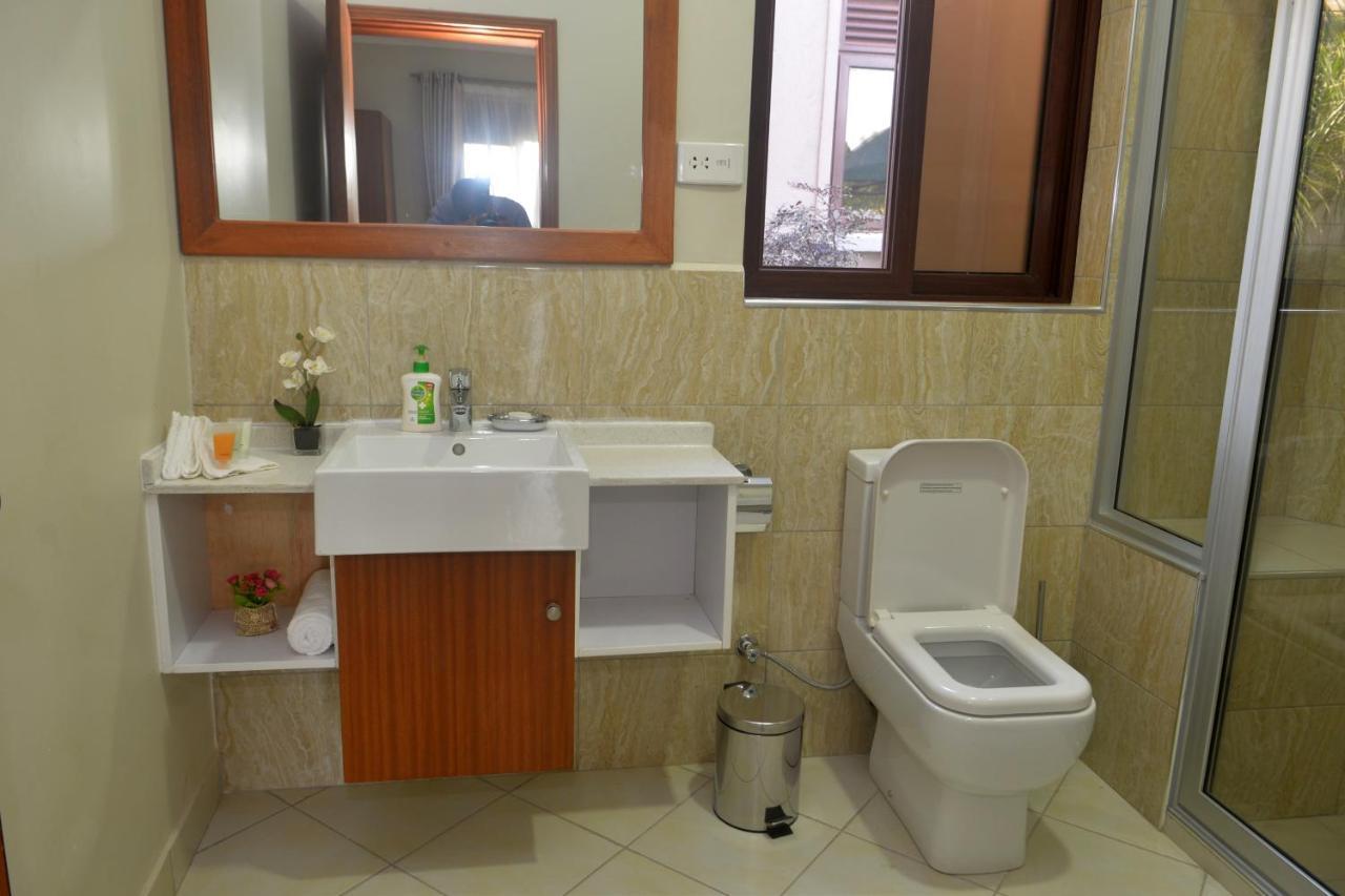 Akasu Bed And Breakfast Kampala Dış mekan fotoğraf