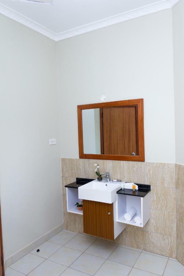 Akasu Bed And Breakfast Kampala Dış mekan fotoğraf