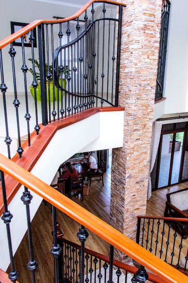 Akasu Bed And Breakfast Kampala Dış mekan fotoğraf