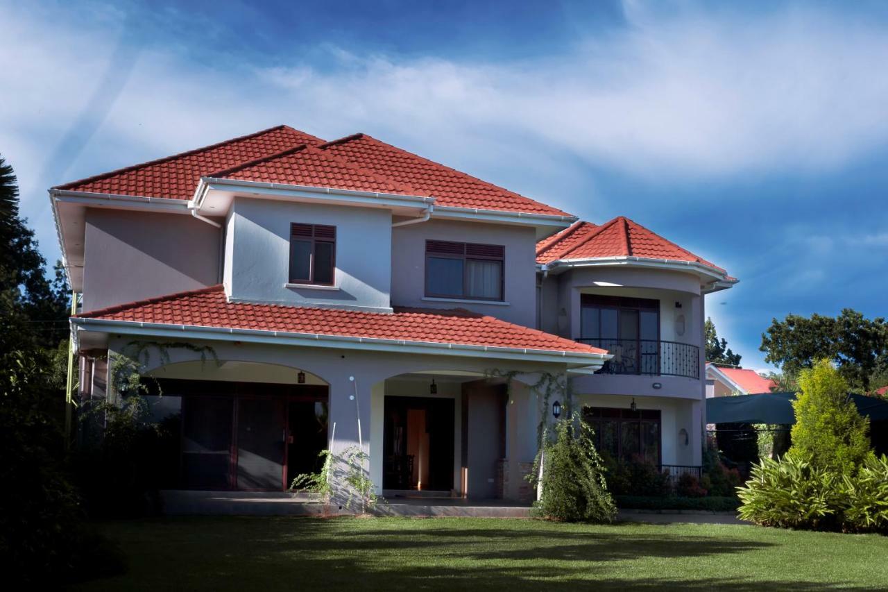 Akasu Bed And Breakfast Kampala Dış mekan fotoğraf
