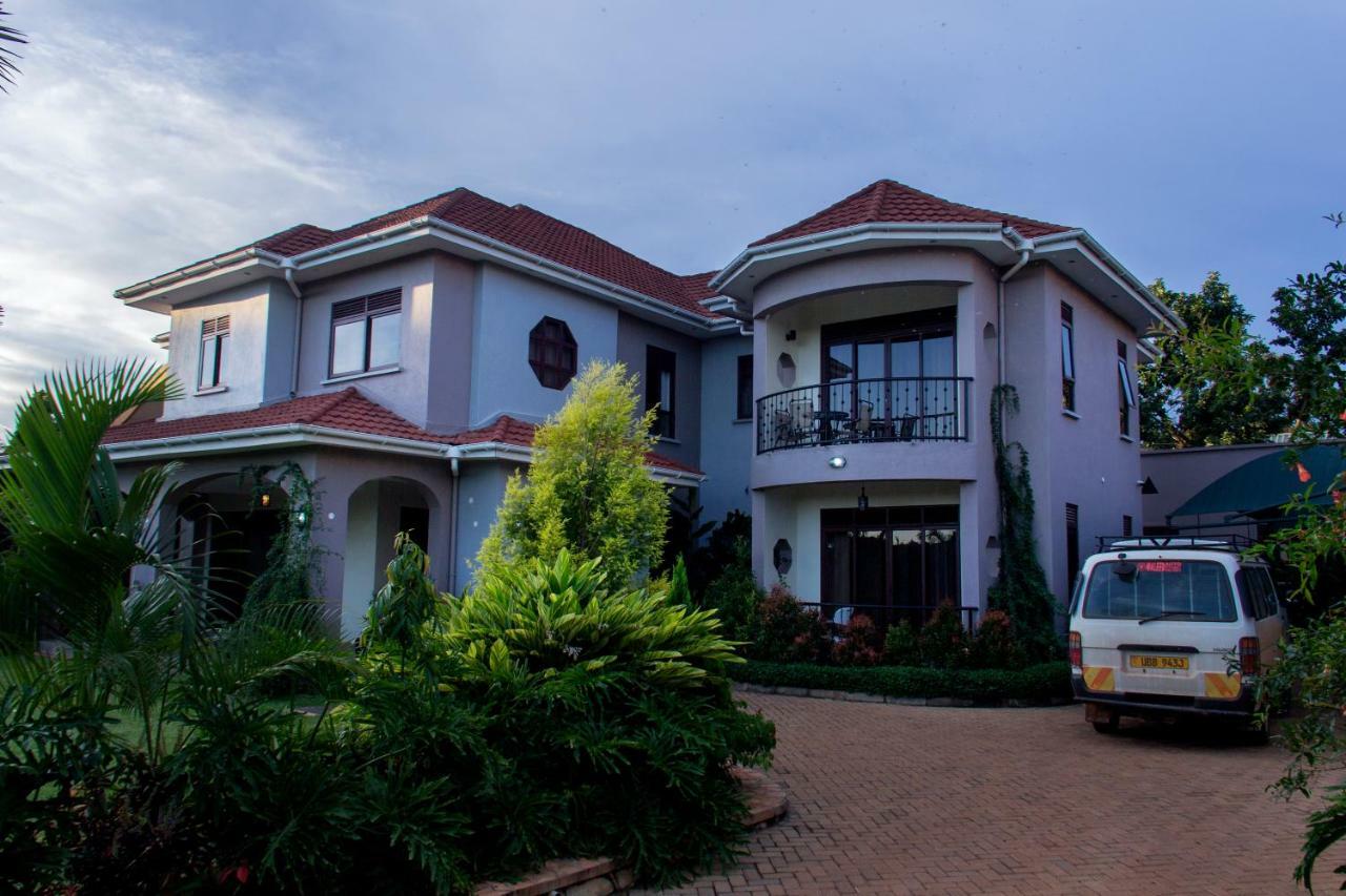 Akasu Bed And Breakfast Kampala Dış mekan fotoğraf